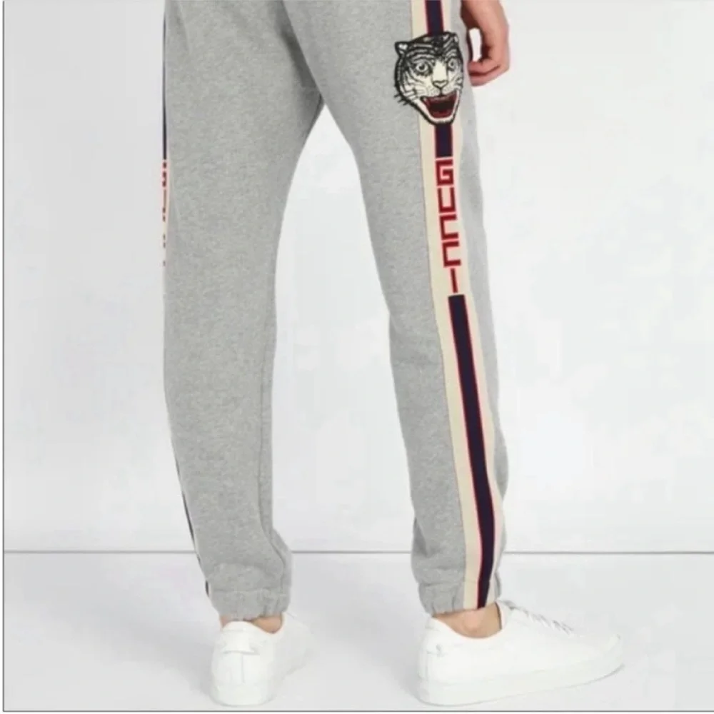 Gucci Men's Gray Tiger-appliqué Tapered Cotton-jersey jogging Bottoms